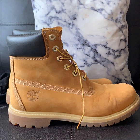 Timberland Boots - Picture 1 of 5